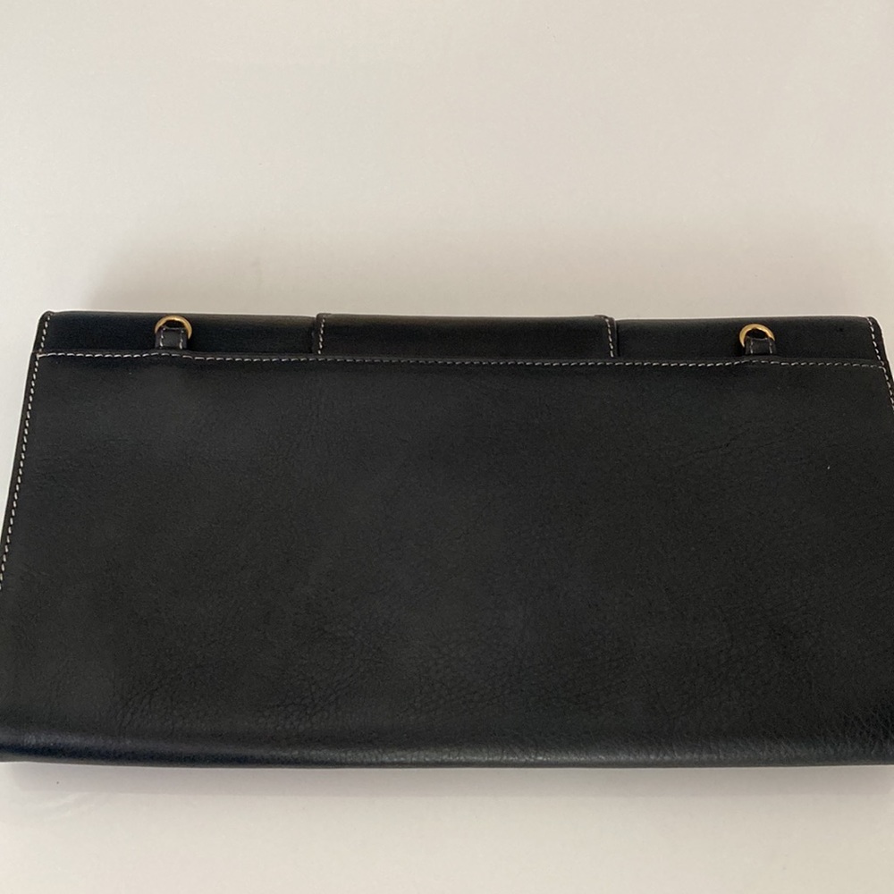 🩷 Authentic St. John Collection Clutch - Picture 12 of 12